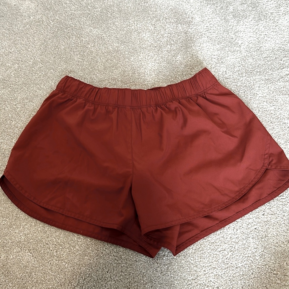 Old Navy active shorts